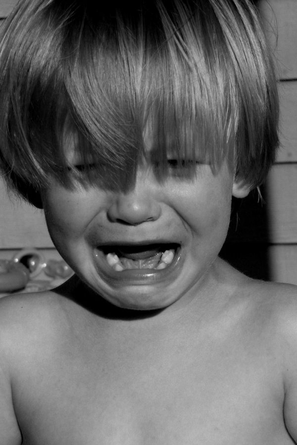 child crying photo