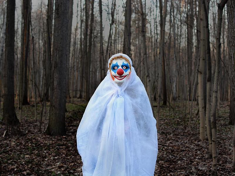 People dressed up as clowns cause widespread panic across America